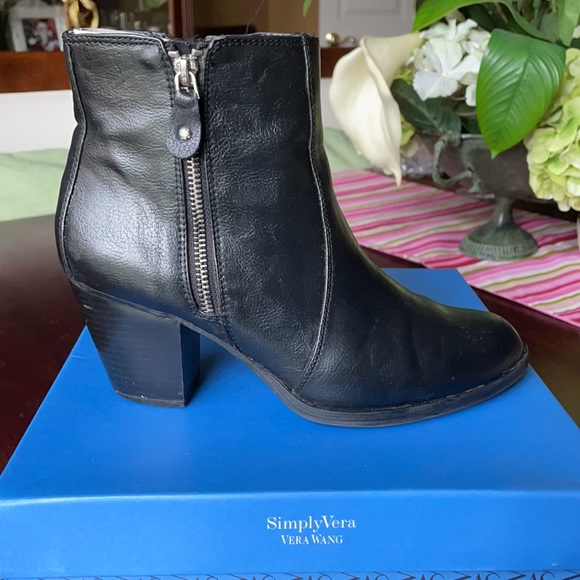Simply Vera Wallace Black Heeled Booties - Picture 3 of 6